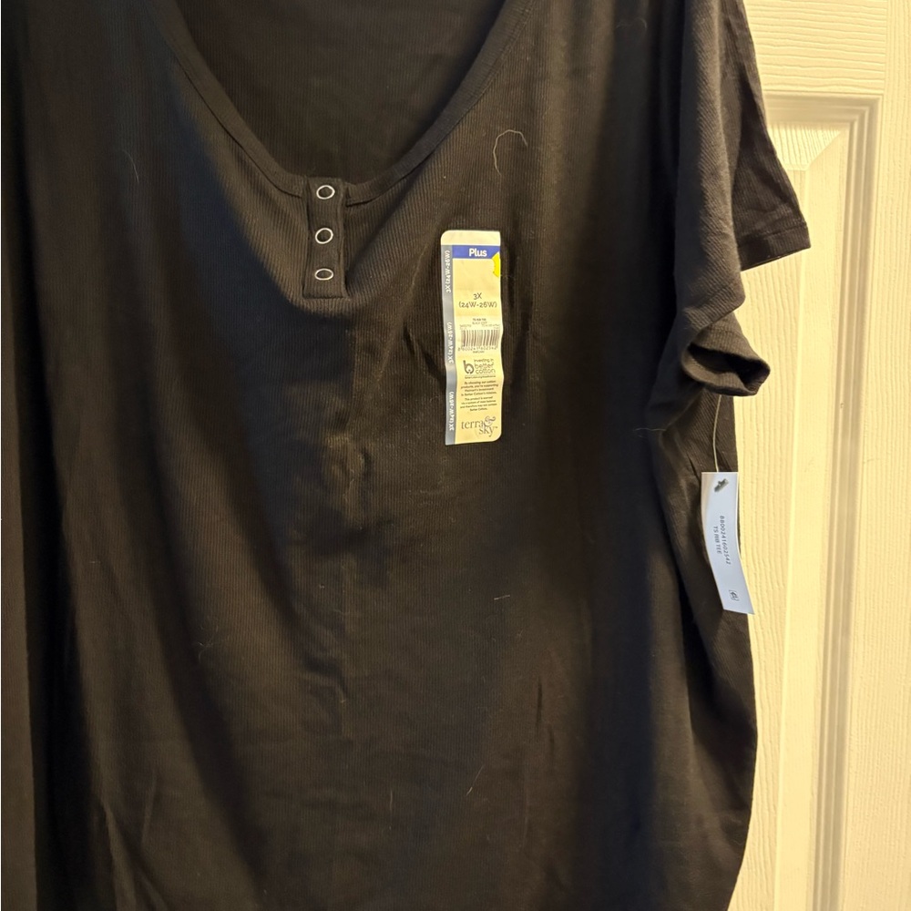 Terra & Sky Black Short Sleeve Henley